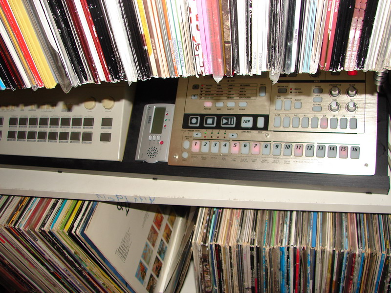 BusyR_Studio_12-2006_05_Links.jpg