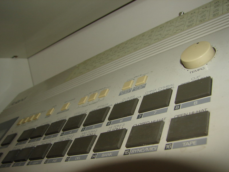 BusyR_Studio_12-2006_07_Links.jpg