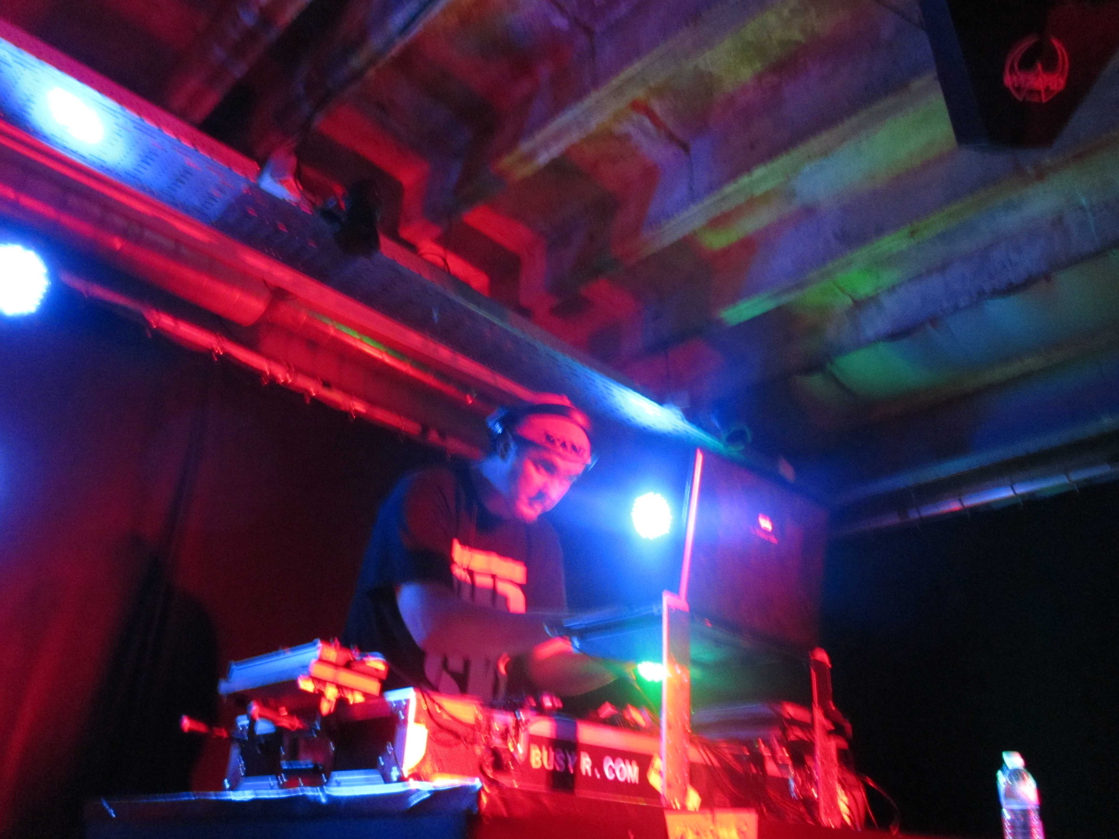 Tribes_Festival_2011_-_DJ_BusyR_14.jpg
